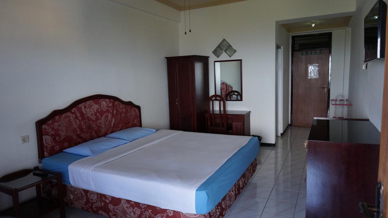 Hotel Surya Indah Batu Malang Exterior foto